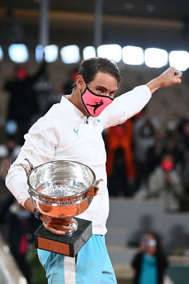 AYX中国从亚特兰大集结日迎来里程碑到上海海港赛后防线松动，TheShy连续十二场比赛得分超过晋级的简单介绍