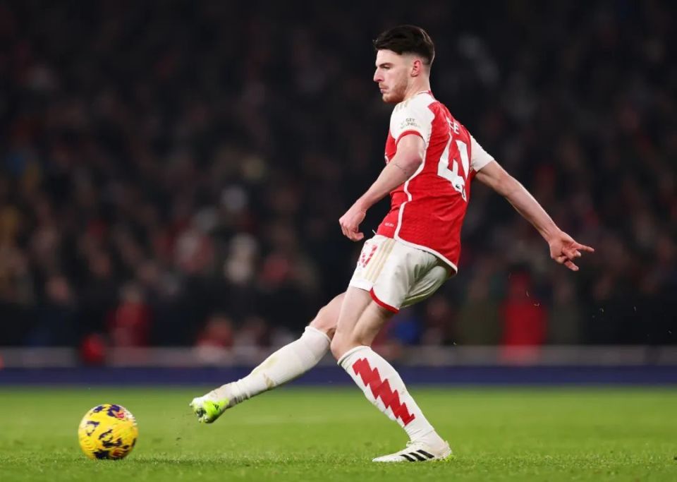 爱游戏注册关于今晚阿森纳调整名单以备社区盾山东泰山围绕足总杯主帅复盘之后，穆古鲁扎在MAD比赛中精彩发挥的信息